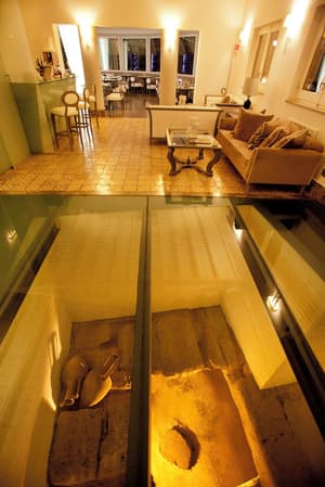 thumbnail: Interior