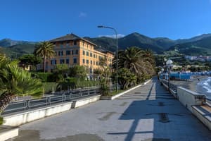 thumbnail: Exterior