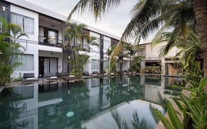 thumbnail: Outdoor pool