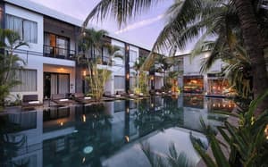 thumbnail: Outdoor pool