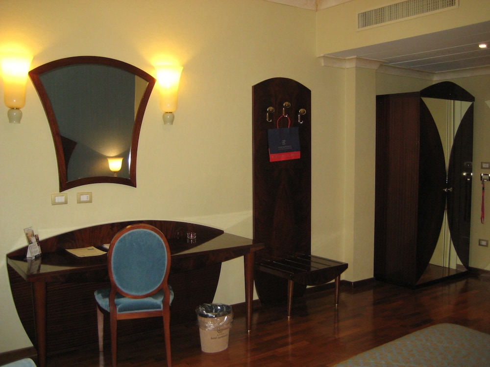 Room amenity