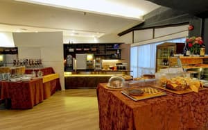 thumbnail: Restaurant