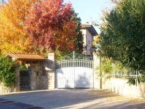 thumbnail: General view