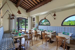thumbnail: Restaurant