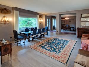 thumbnail: Interior