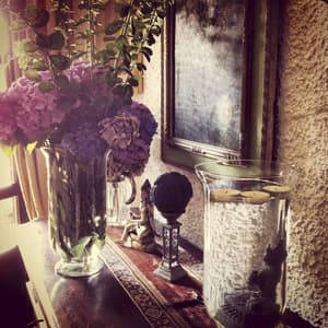 thumbnail: Interior detail