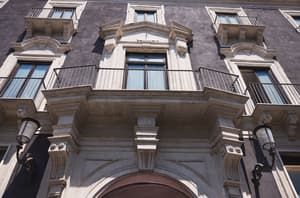 thumbnail: Exterior