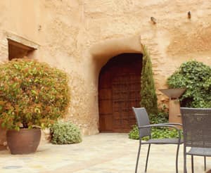 thumbnail: Courtyard