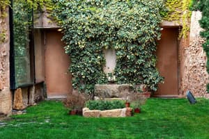 thumbnail: Property grounds