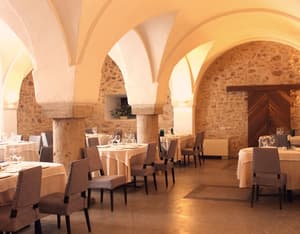 thumbnail: Restaurant