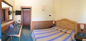 thumbnail: Interior entrance