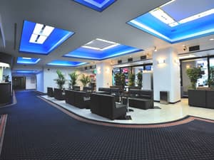 thumbnail: Lobby sitting area