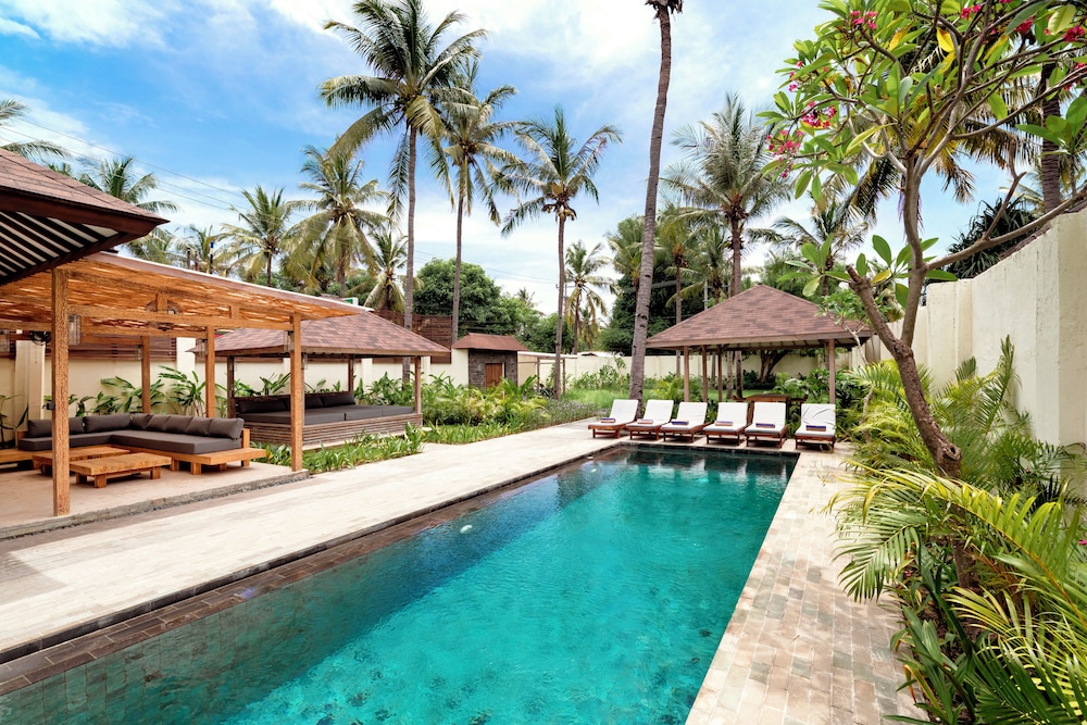 Private pool