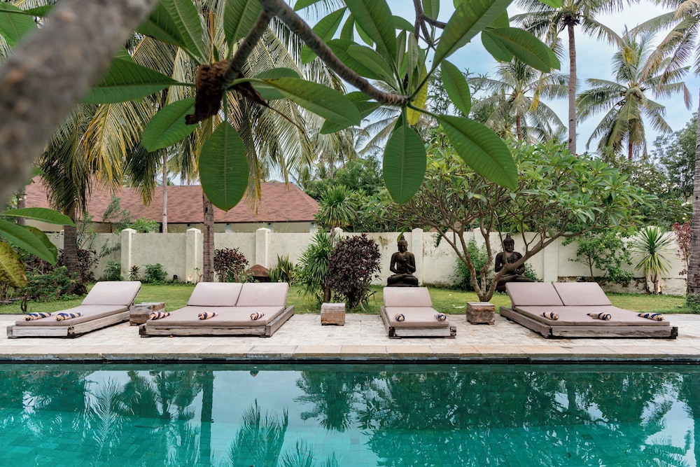 Private pool