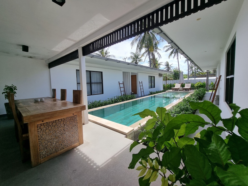 Private pool
