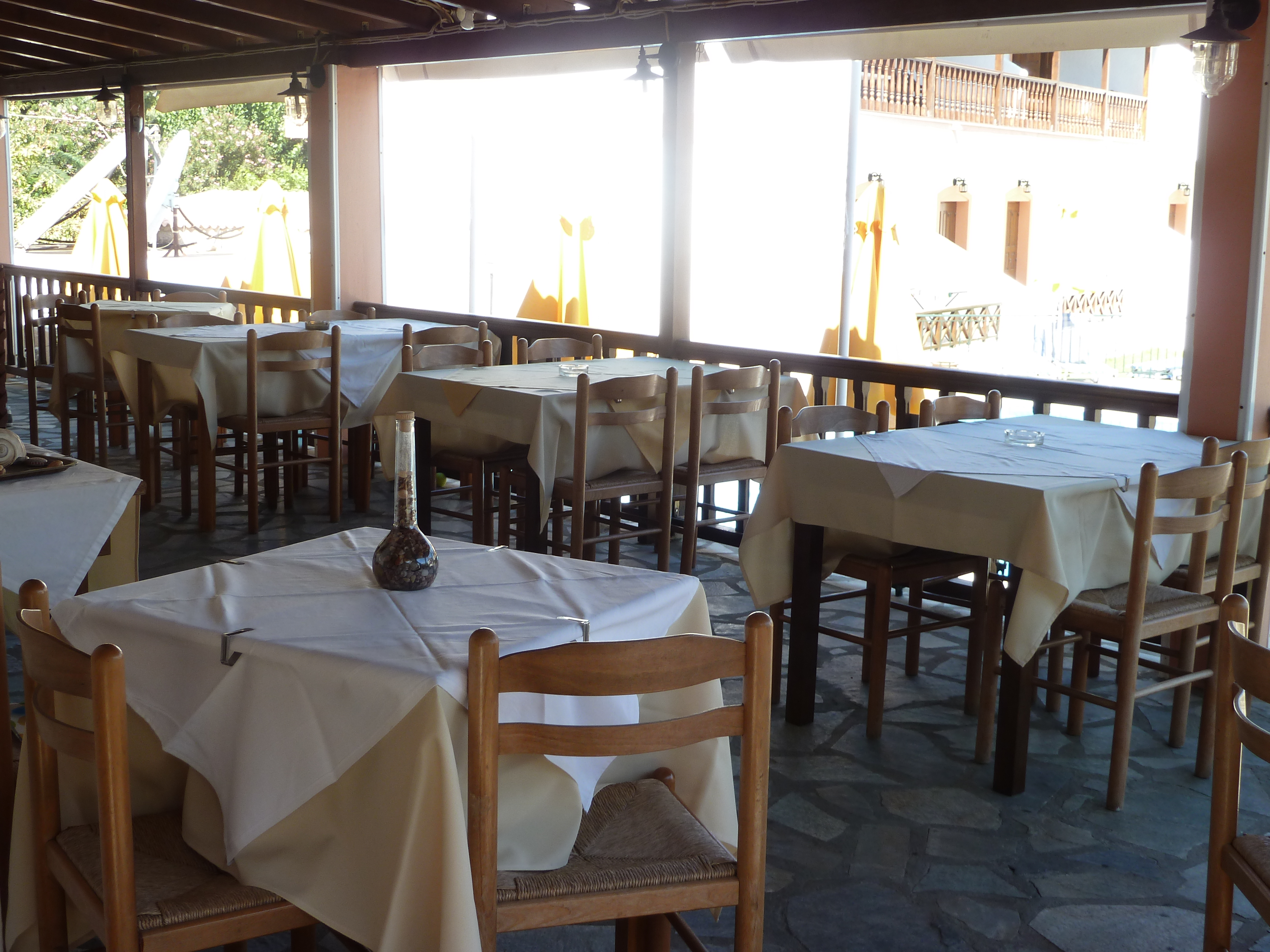 Restaurant-cafeteria