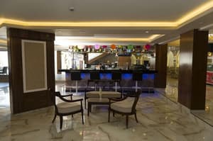 thumbnail: Bar (on property)