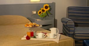 thumbnail: Concierge desk