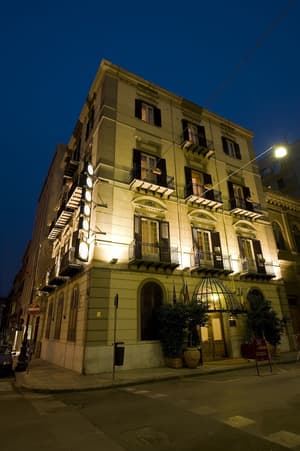thumbnail: Exterior