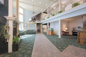 thumbnail: Lobby sitting area