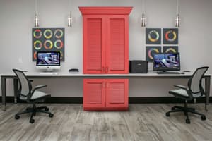thumbnail: Business center