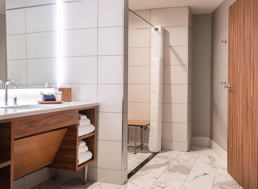 Bathroom shower