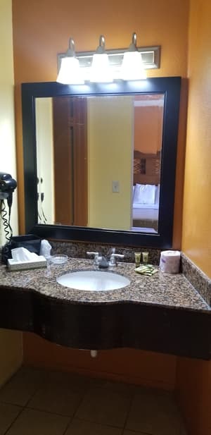 thumbnail: Bathroom