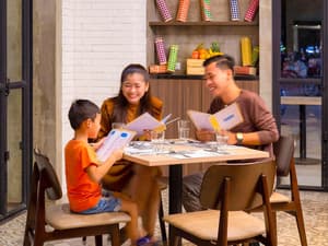 thumbnail: Restaurant