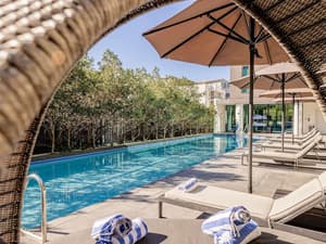 thumbnail: Pool
