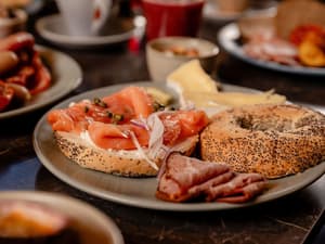 thumbnail: Breakfast area