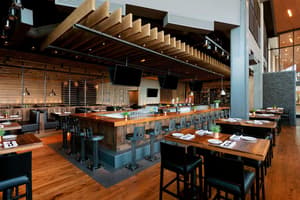 thumbnail: Bar (on property)