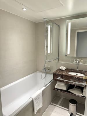 thumbnail: Bathroom