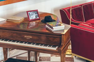 thumbnail: Interior detail