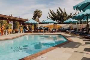 thumbnail: Pool