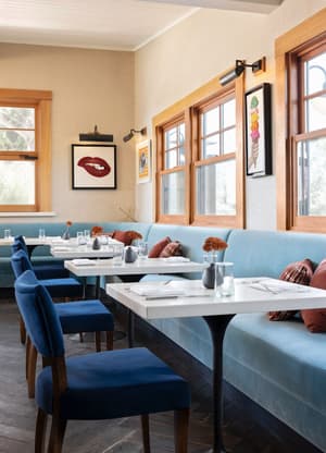 thumbnail: Restaurant