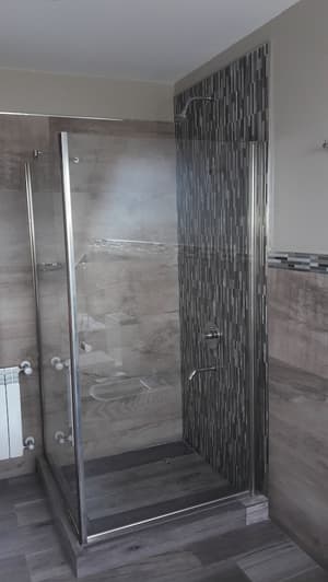 thumbnail: Bathroom shower