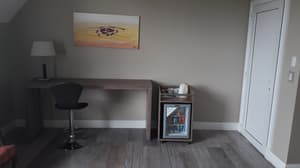 thumbnail: Room amenity