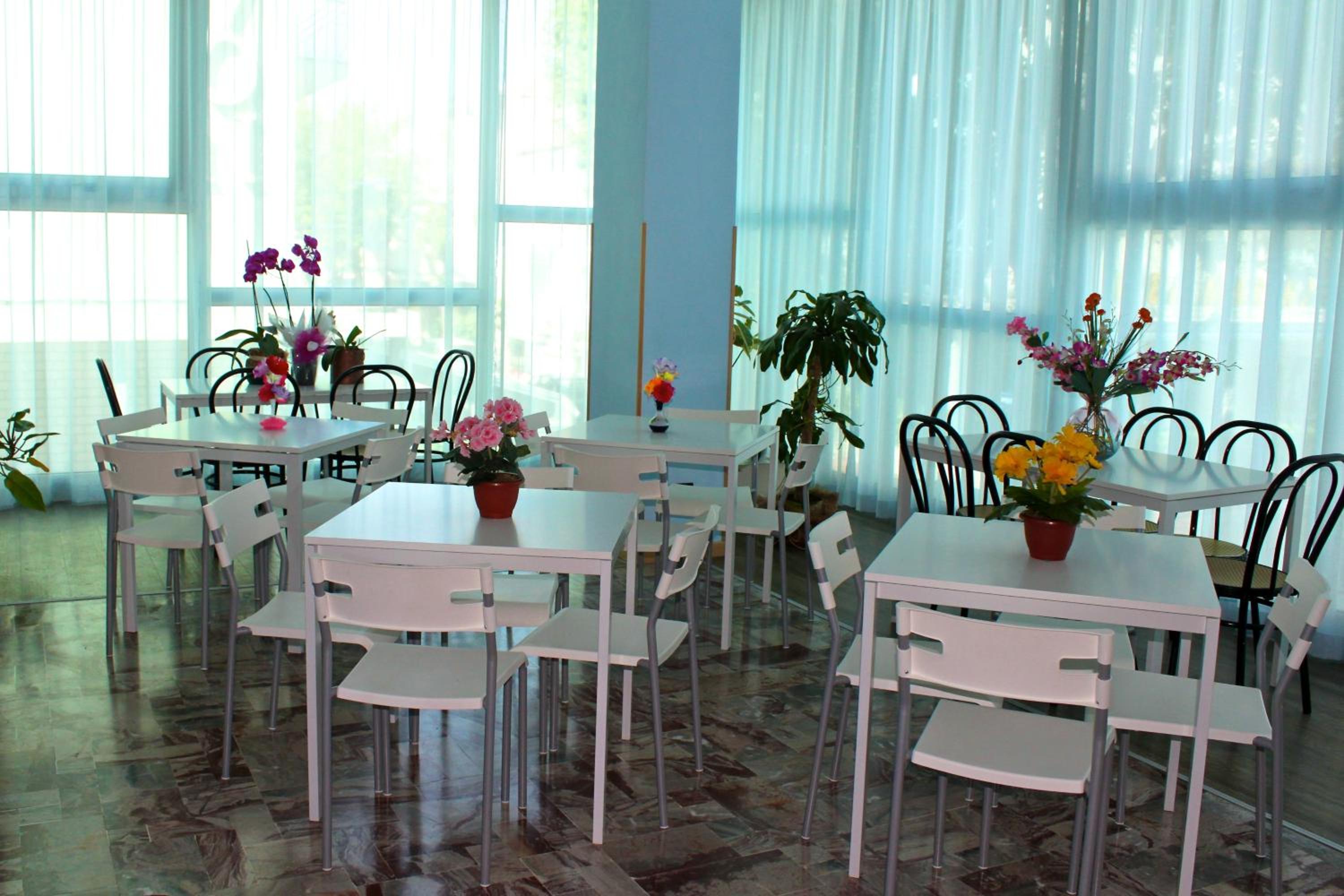 Restaurant-cafeteria