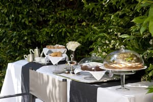 thumbnail: Breakfast area