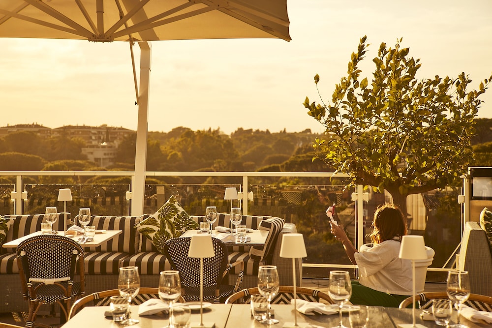 Rooftop terrace
