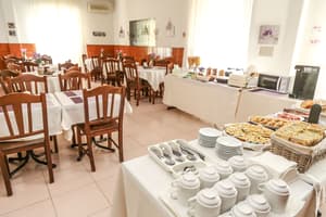 thumbnail: Breakfast area