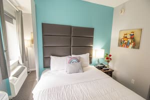 thumbnail: Room