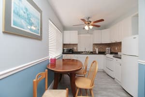 thumbnail: Front of property