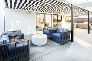thumbnail: Terrace/patio