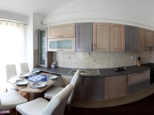 thumbnail: General view