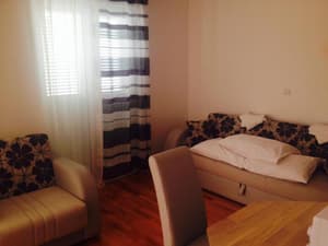 thumbnail: General view