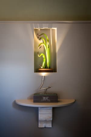 thumbnail: Interior detail