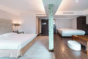 thumbnail: Room