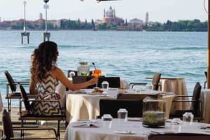 thumbnail: Restaurant