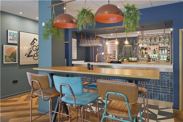 On-Site,Bar/Lounge
